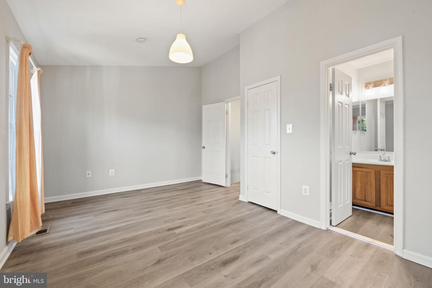 9436 WILLIAM KIRK LN, BURKE, Virginia 22015, 3 Bedrooms Bedrooms, ,3 BathroomsBathrooms,Residential,For sale,9436 WILLIAM KIRK LN,VAFX2284124 MLS # VAFX2284124