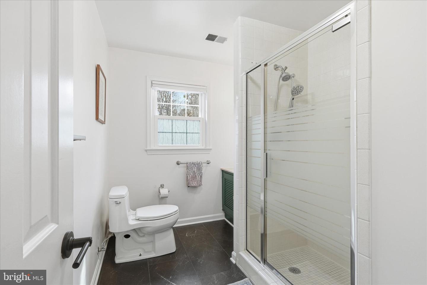 10412 SAMAGA DR, OAKTON, Virginia 22124, 5 Bedrooms Bedrooms, ,3 BathroomsBathrooms,Residential,For sale,10412 SAMAGA DR,VAFX2284128 MLS # VAFX2284128