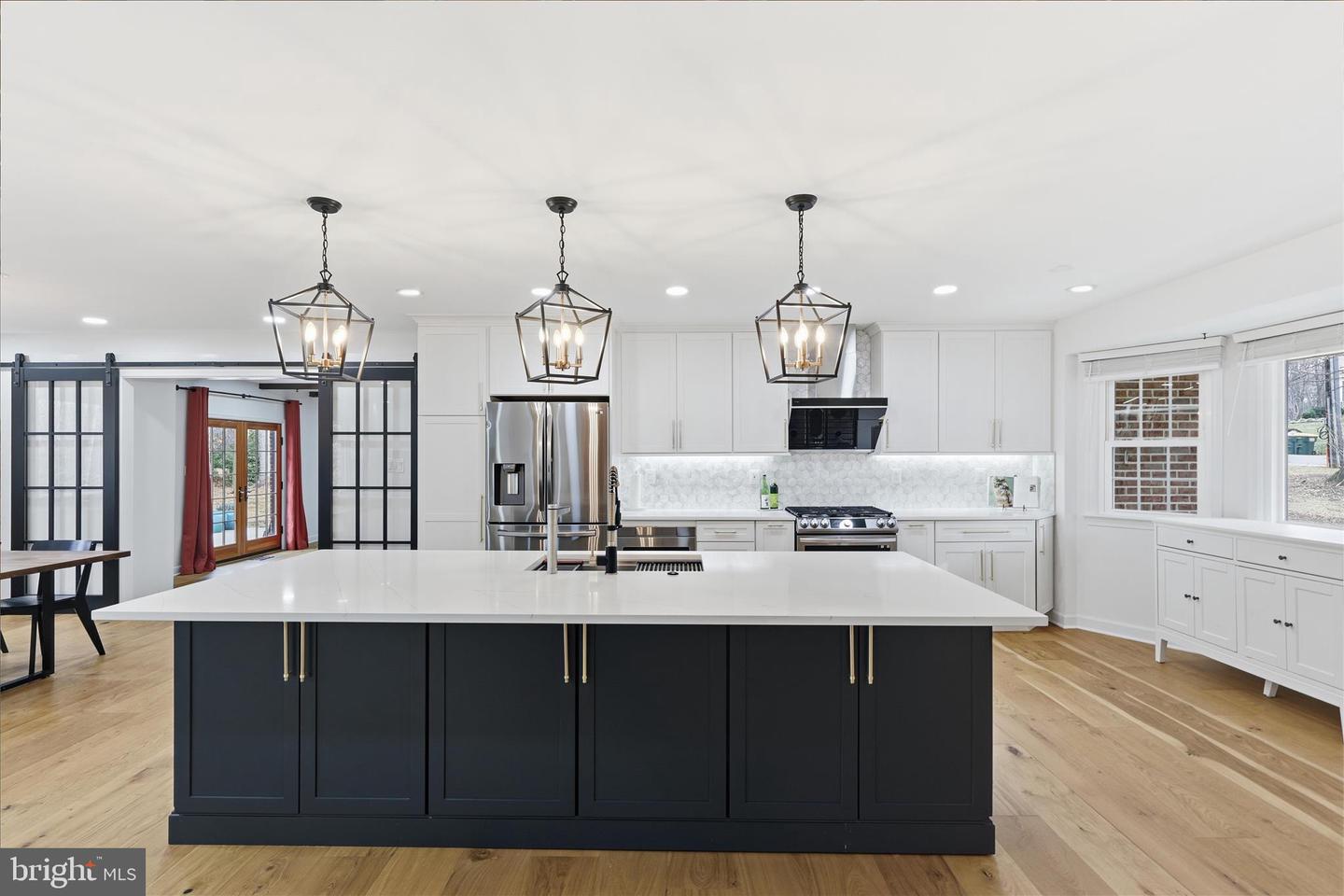 10412 SAMAGA DR, OAKTON, Virginia 22124, 5 Bedrooms Bedrooms, ,3 BathroomsBathrooms,Residential,For sale,10412 SAMAGA DR,VAFX2284128 MLS # VAFX2284128