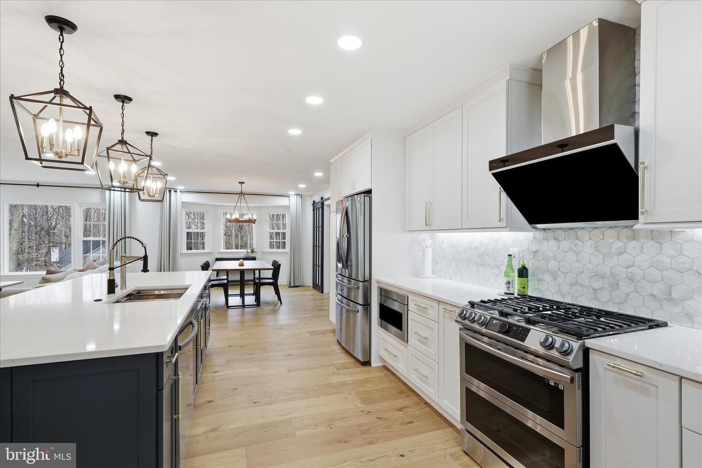 10412 SAMAGA DR, OAKTON, Virginia 22124, 5 Bedrooms Bedrooms, ,3 BathroomsBathrooms,Residential,For sale,10412 SAMAGA DR,VAFX2284128 MLS # VAFX2284128