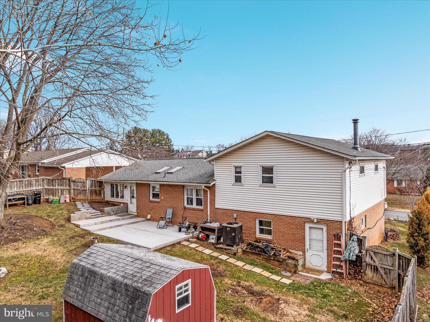 519 WHITACRE ST, WINCHESTER, Virginia 22601, 4 Bedrooms Bedrooms, ,2 BathroomsBathrooms,Residential,For sale,519 WHITACRE ST,VAWI2009672 MLS # VAWI2009672