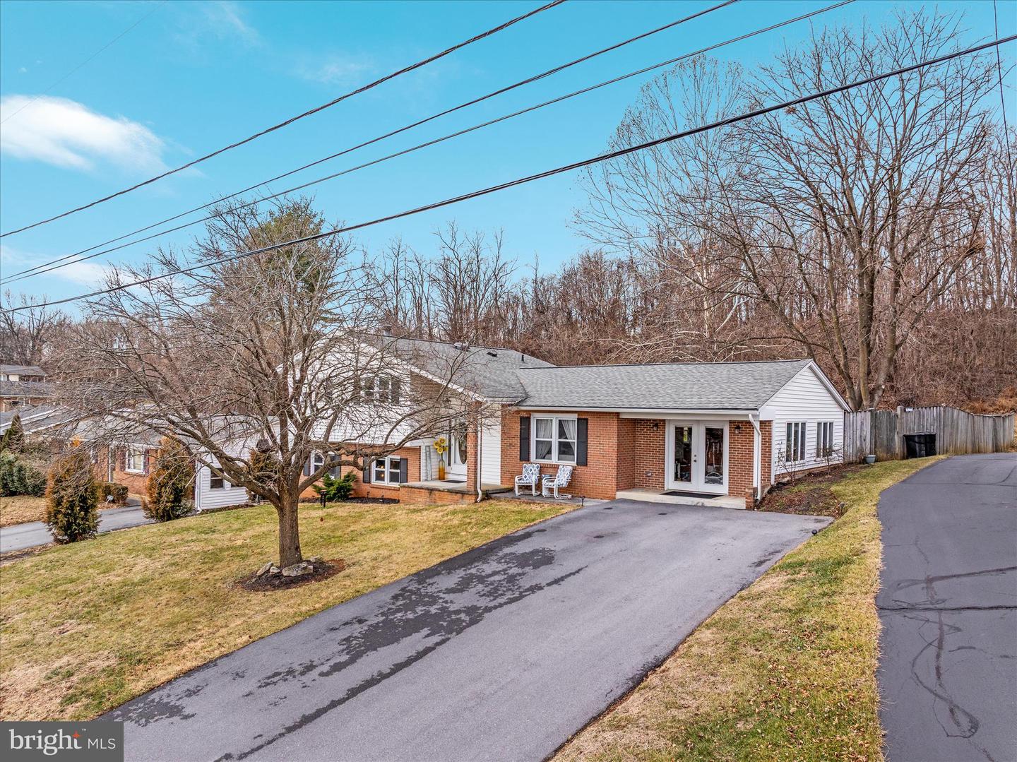 519 WHITACRE ST, WINCHESTER, Virginia 22601, 4 Bedrooms Bedrooms, ,2 BathroomsBathrooms,Residential,For sale,519 WHITACRE ST,VAWI2009672 MLS # VAWI2009672