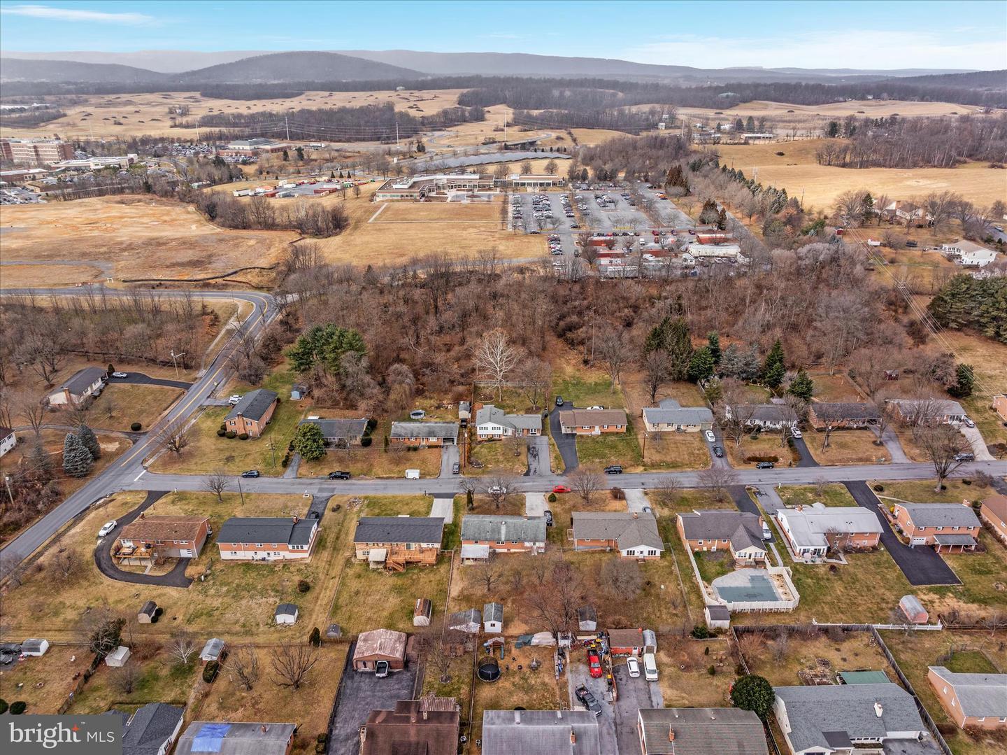 519 WHITACRE ST, WINCHESTER, Virginia 22601, 4 Bedrooms Bedrooms, ,2 BathroomsBathrooms,Residential,For sale,519 WHITACRE ST,VAWI2009672 MLS # VAWI2009672