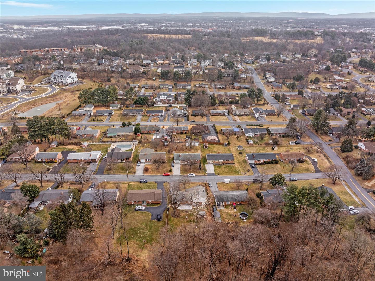 519 WHITACRE ST, WINCHESTER, Virginia 22601, 4 Bedrooms Bedrooms, ,2 BathroomsBathrooms,Residential,For sale,519 WHITACRE ST,VAWI2009672 MLS # VAWI2009672