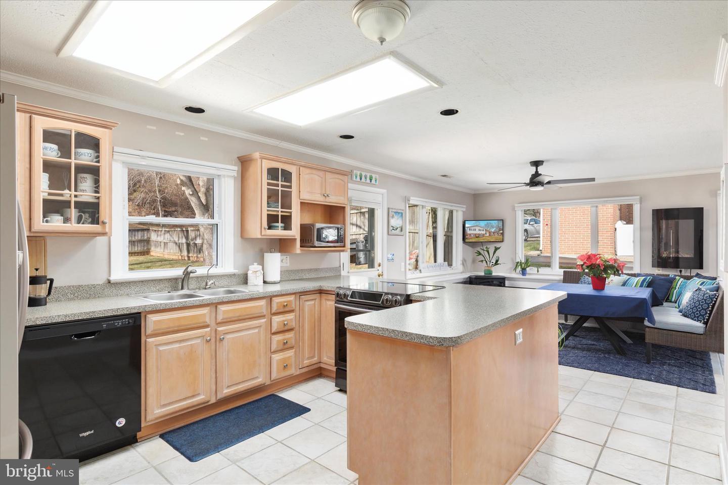 519 WHITACRE ST, WINCHESTER, Virginia 22601, 4 Bedrooms Bedrooms, ,2 BathroomsBathrooms,Residential,For sale,519 WHITACRE ST,VAWI2009672 MLS # VAWI2009672