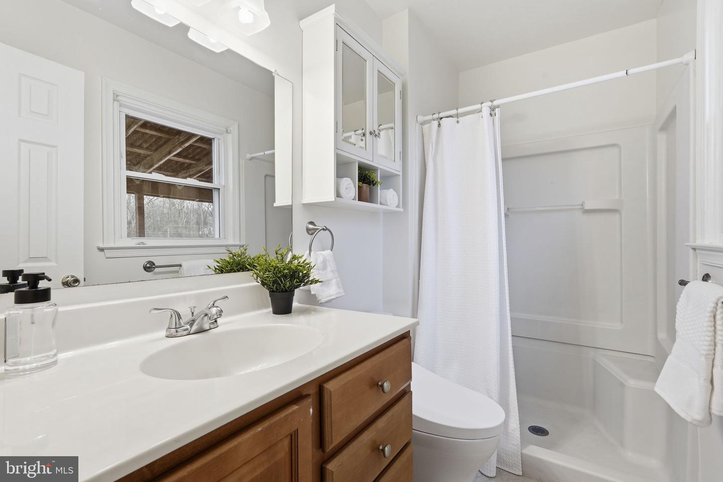 15020 ROLLING RIDGE RD, HAYMARKET, Virginia 20169, 3 Bedrooms Bedrooms, ,2 BathroomsBathrooms,Residential,For sale,15020 ROLLING RIDGE RD,VAPW2109964 MLS # VAPW2109964