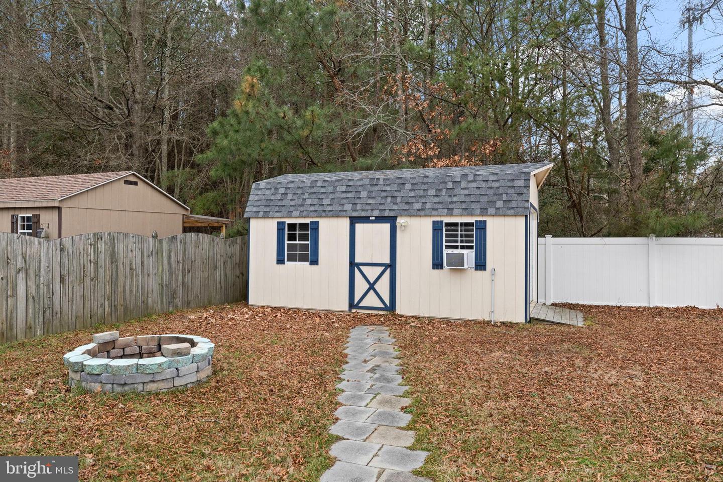 617 WAKEFIELD DR, COLONIAL BEACH, Virginia 22443, 3 Bedrooms Bedrooms, 9 Rooms Rooms,2 BathroomsBathrooms,Residential,For sale,617 WAKEFIELD DR,VAWE2010314 MLS # VAWE2010314