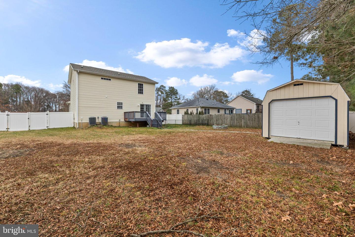 617 WAKEFIELD DR, COLONIAL BEACH, Virginia 22443, 3 Bedrooms Bedrooms, 9 Rooms Rooms,2 BathroomsBathrooms,Residential,For sale,617 WAKEFIELD DR,VAWE2010314 MLS # VAWE2010314