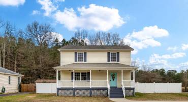 617 WAKEFIELD DR, COLONIAL BEACH, Virginia 22443, 3 Bedrooms Bedrooms, 9 Rooms Rooms,2 BathroomsBathrooms,Residential,For sale,617 WAKEFIELD DR,VAWE2010314 MLS # VAWE2010314