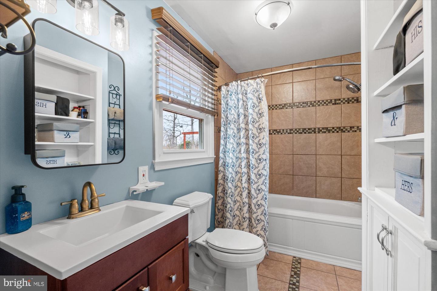 4003 WESTGATE DR, ALEXANDRIA, Virginia 22309, 5 Bedrooms Bedrooms, ,3 BathroomsBathrooms,Residential,For sale,4003 WESTGATE DR,VAFX2284258 MLS # VAFX2284258