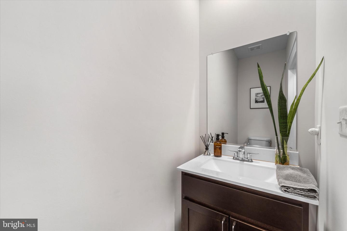 7490 ELMORES LN, WARRENTON, Virginia 20187, 4 Bedrooms Bedrooms, ,3 BathroomsBathrooms,Residential,For sale,7490 ELMORES LN,VAFQ2020048 MLS # VAFQ2020048