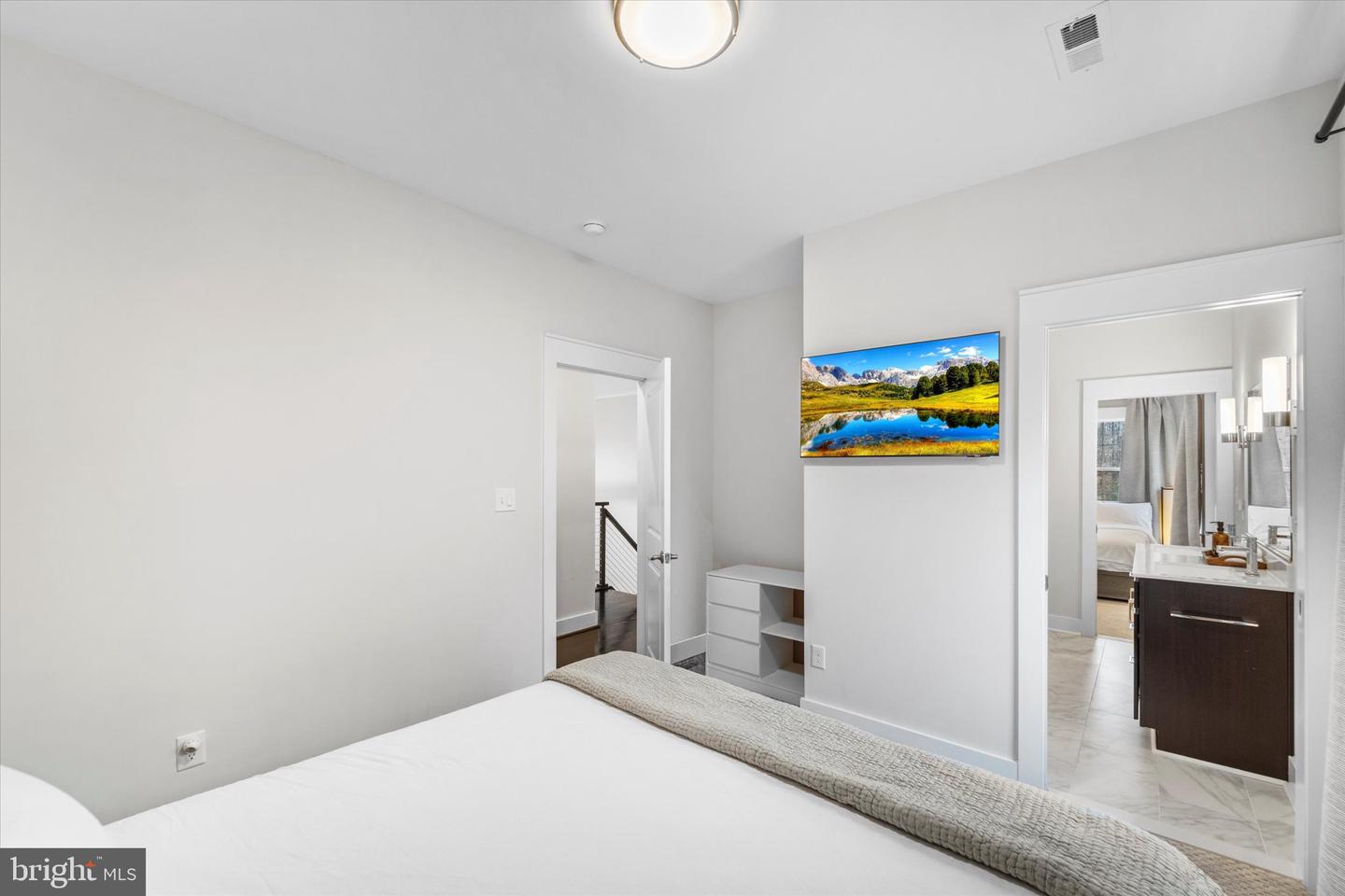 7490 ELMORES LN, WARRENTON, Virginia 20187, 4 Bedrooms Bedrooms, ,3 BathroomsBathrooms,Residential,For sale,7490 ELMORES LN,VAFQ2020048 MLS # VAFQ2020048