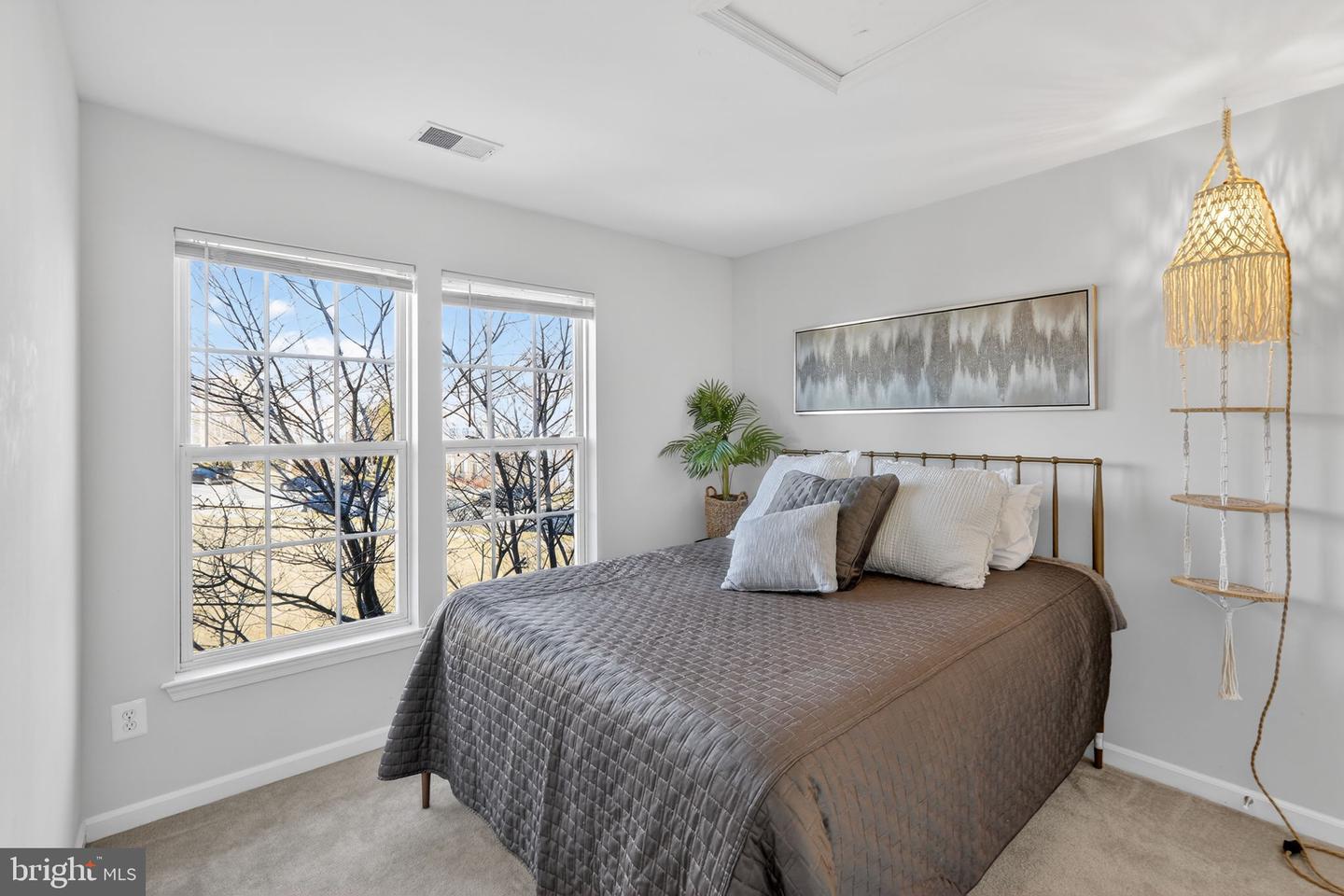 16636 BARGE CIR, WOODBRIDGE, Virginia 22191, 4 Bedrooms Bedrooms, ,3 BathroomsBathrooms,Residential,For sale,16636 BARGE CIR,VAPW2109998 MLS # VAPW2109998