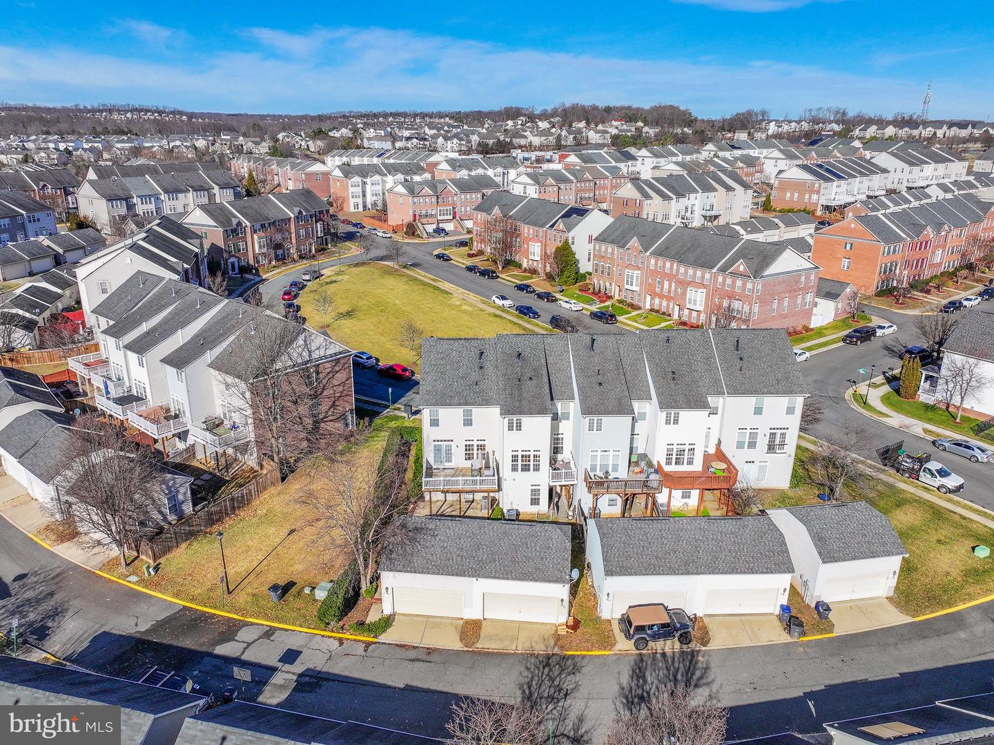 16636 BARGE CIR, WOODBRIDGE, Virginia 22191, 4 Bedrooms Bedrooms, ,3 BathroomsBathrooms,Residential,For sale,16636 BARGE CIR,VAPW2109998 MLS # VAPW2109998