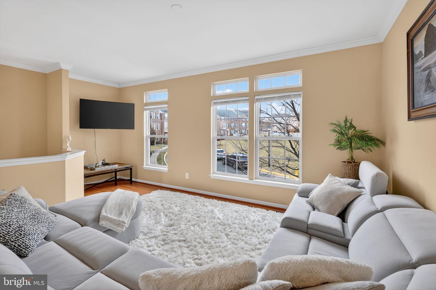 16636 BARGE CIR, WOODBRIDGE, Virginia 22191, 4 Bedrooms Bedrooms, ,3 BathroomsBathrooms,Residential,For sale,16636 BARGE CIR,VAPW2109998 MLS # VAPW2109998