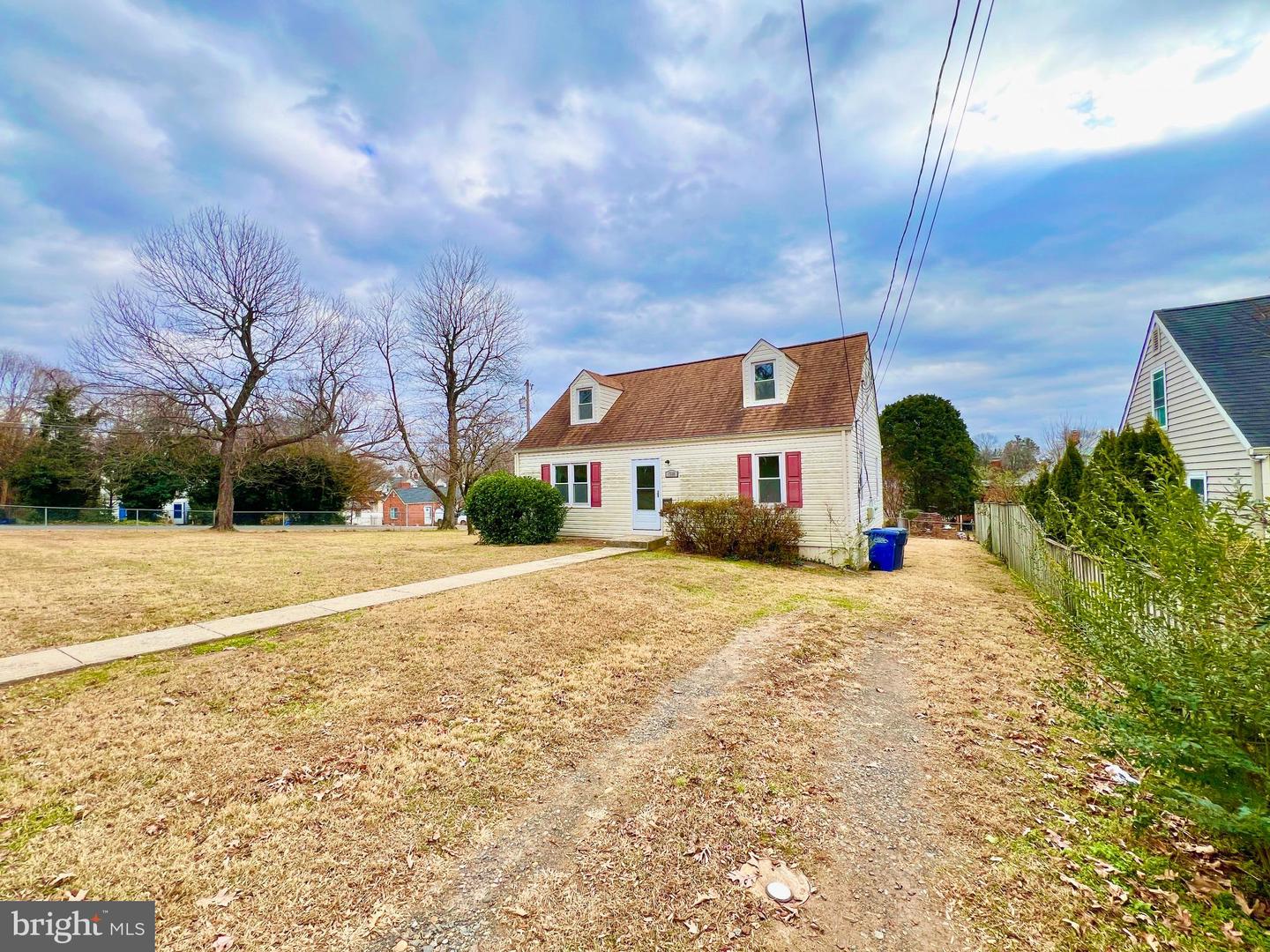 7330 POPLAR CT, FALLS CHURCH, Virginia 22042, 4 Bedrooms Bedrooms, ,2 BathroomsBathrooms,Residential,For sale,7330 POPLAR CT,VAFX2284342 MLS # VAFX2284342