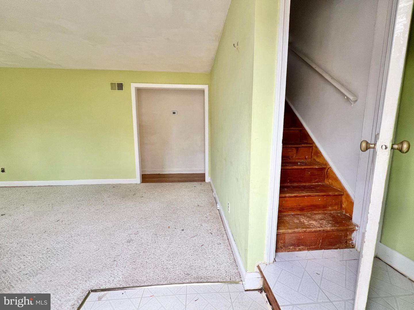 7330 POPLAR CT, FALLS CHURCH, Virginia 22042, 4 Bedrooms Bedrooms, ,2 BathroomsBathrooms,Residential,For sale,7330 POPLAR CT,VAFX2284342 MLS # VAFX2284342