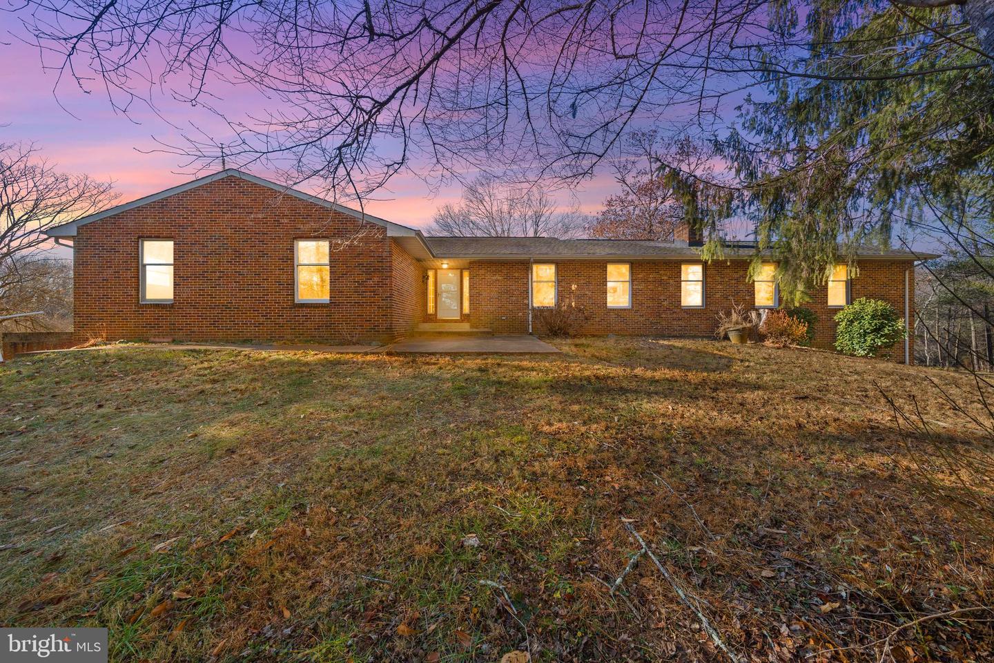 14428 LEE HWY, AMISSVILLE, Virginia 20106, 7 Bedrooms Bedrooms, ,4 BathroomsBathrooms,Residential,For sale,14428 LEE HWY,VARP2002452 MLS # VARP2002452