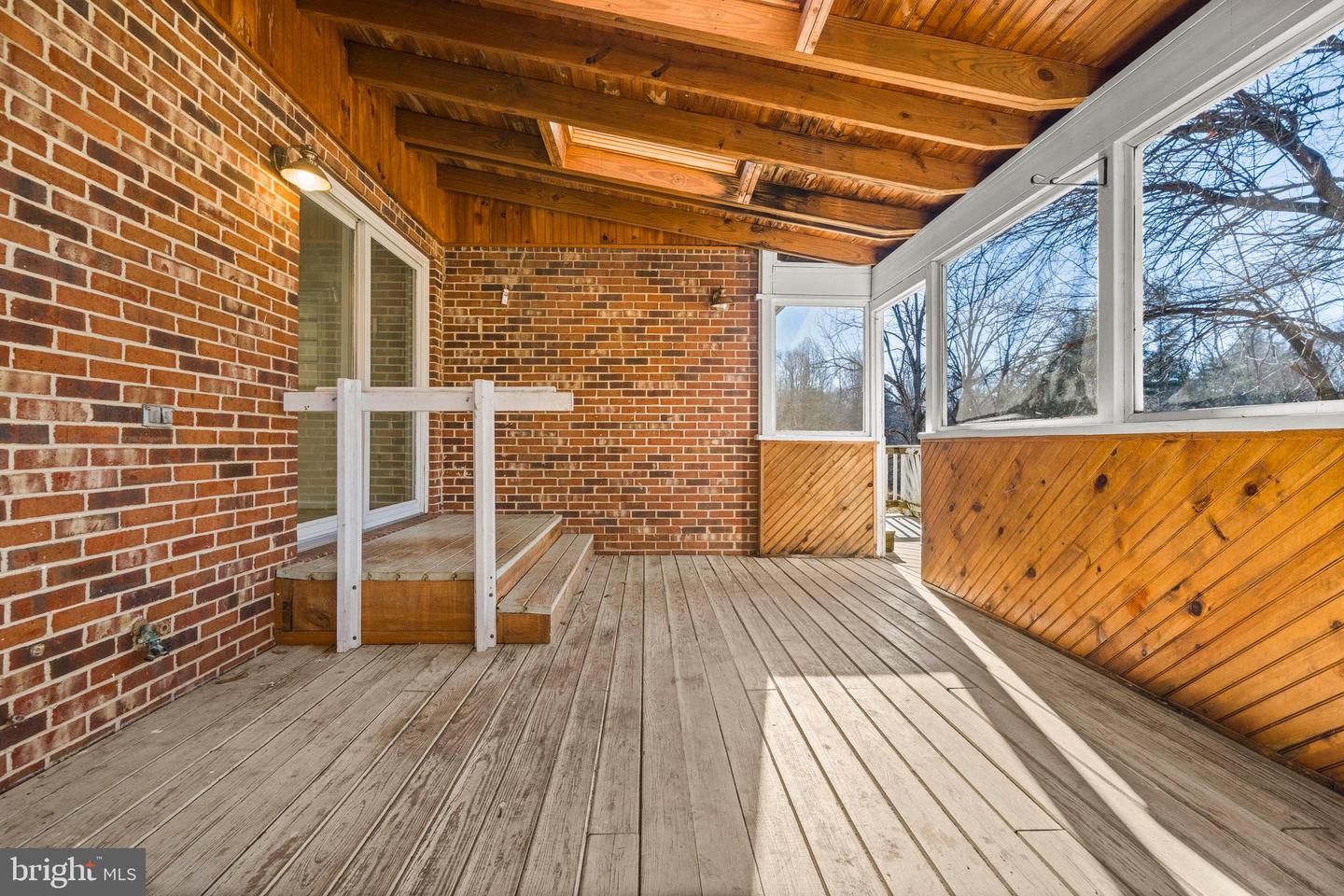 14428 LEE HWY, AMISSVILLE, Virginia 20106, 7 Bedrooms Bedrooms, ,4 BathroomsBathrooms,Residential,For sale,14428 LEE HWY,VARP2002452 MLS # VARP2002452