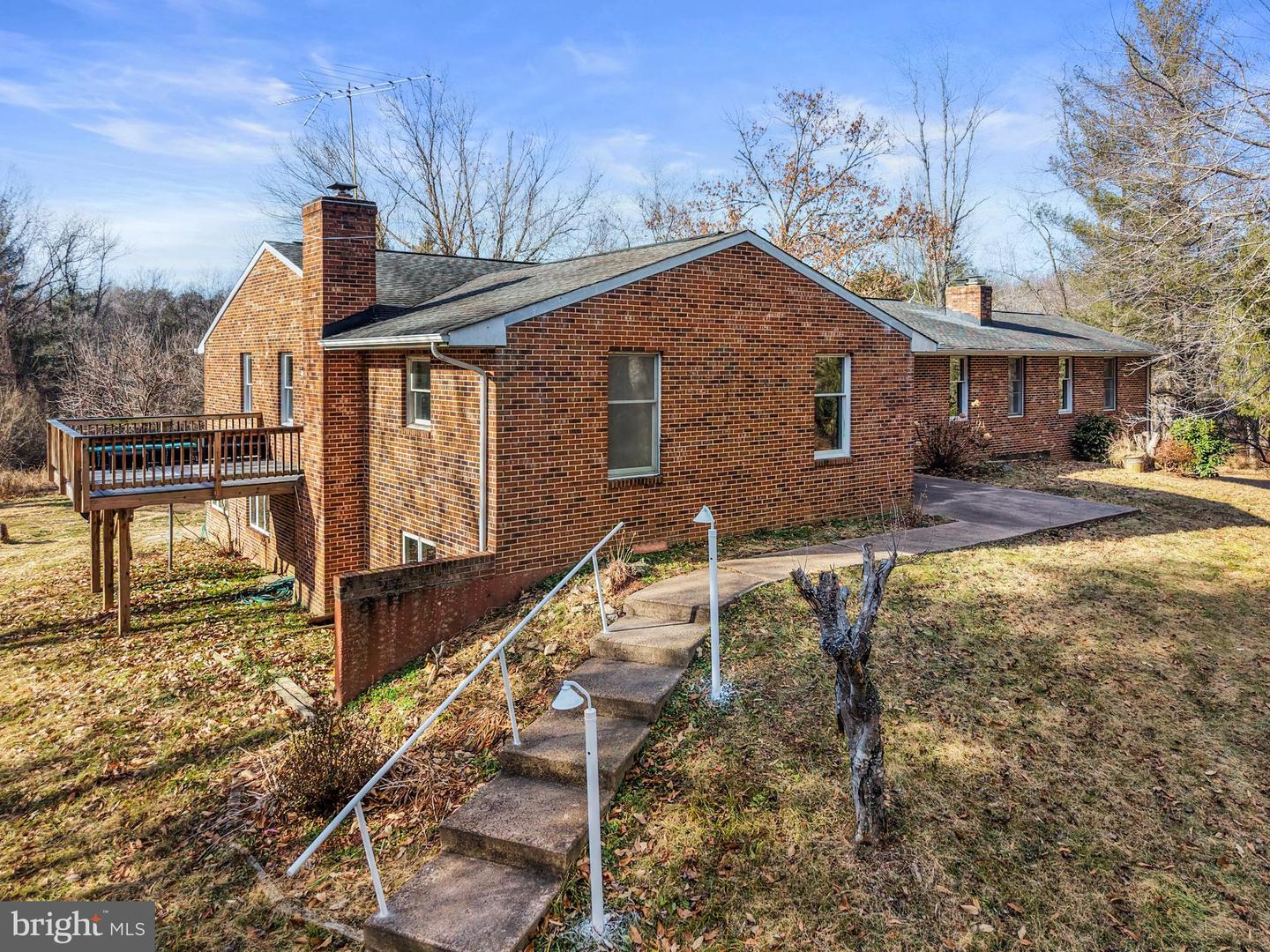 14428 LEE HWY, AMISSVILLE, Virginia 20106, 7 Bedrooms Bedrooms, ,4 BathroomsBathrooms,Residential,For sale,14428 LEE HWY,VARP2002452 MLS # VARP2002452