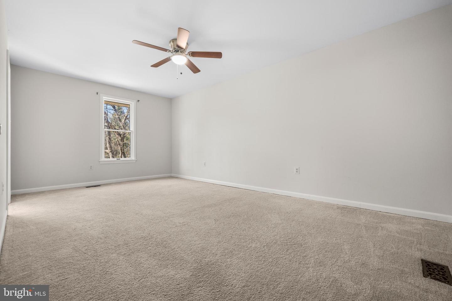 14428 LEE HWY, AMISSVILLE, Virginia 20106, 7 Bedrooms Bedrooms, ,4 BathroomsBathrooms,Residential,For sale,14428 LEE HWY,VARP2002452 MLS # VARP2002452