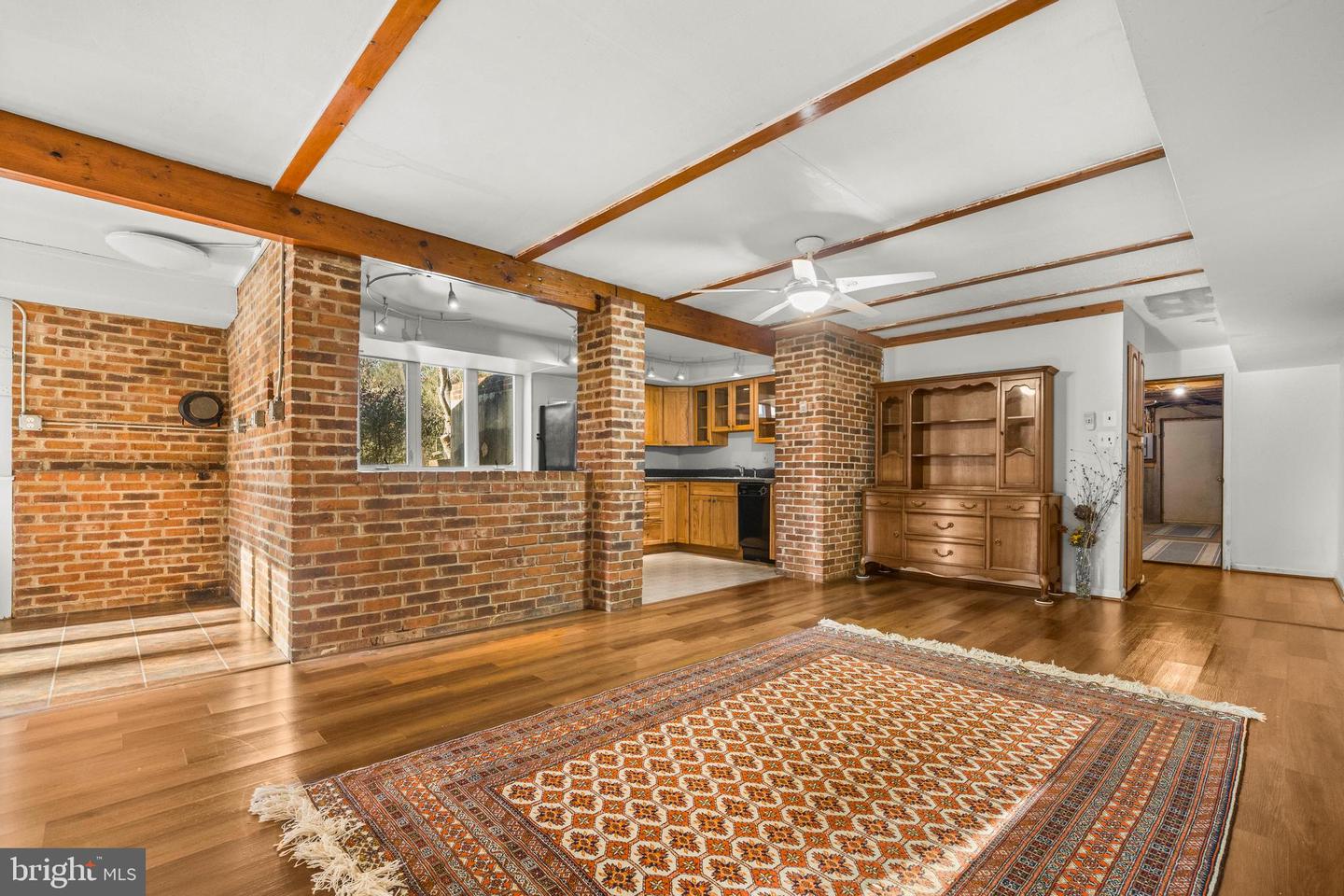 14428 LEE HWY, AMISSVILLE, Virginia 20106, 7 Bedrooms Bedrooms, ,4 BathroomsBathrooms,Residential,For sale,14428 LEE HWY,VARP2002452 MLS # VARP2002452