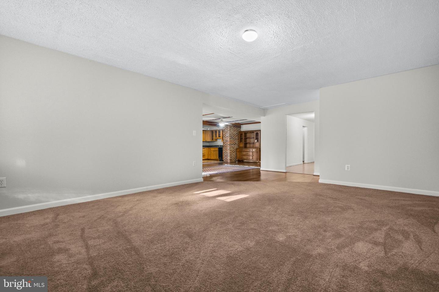 14428 LEE HWY, AMISSVILLE, Virginia 20106, 7 Bedrooms Bedrooms, ,4 BathroomsBathrooms,Residential,For sale,14428 LEE HWY,VARP2002452 MLS # VARP2002452