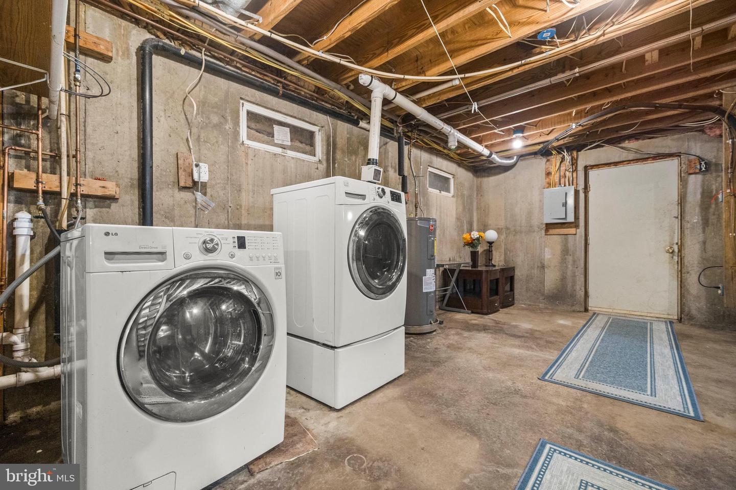 14428 LEE HWY, AMISSVILLE, Virginia 20106, 7 Bedrooms Bedrooms, ,4 BathroomsBathrooms,Residential,For sale,14428 LEE HWY,VARP2002452 MLS # VARP2002452