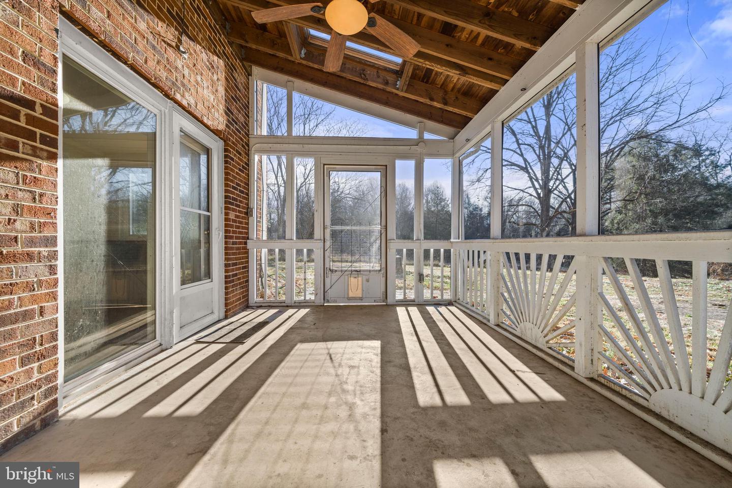 14428 LEE HWY, AMISSVILLE, Virginia 20106, 7 Bedrooms Bedrooms, ,4 BathroomsBathrooms,Residential,For sale,14428 LEE HWY,VARP2002452 MLS # VARP2002452