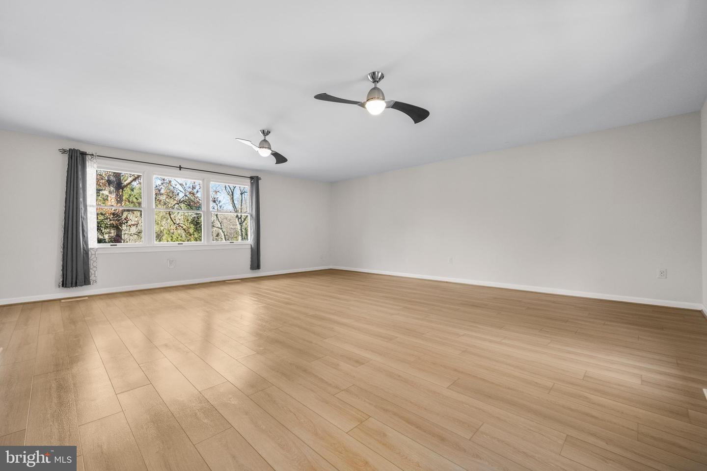 14428 LEE HWY, AMISSVILLE, Virginia 20106, 7 Bedrooms Bedrooms, ,4 BathroomsBathrooms,Residential,For sale,14428 LEE HWY,VARP2002452 MLS # VARP2002452