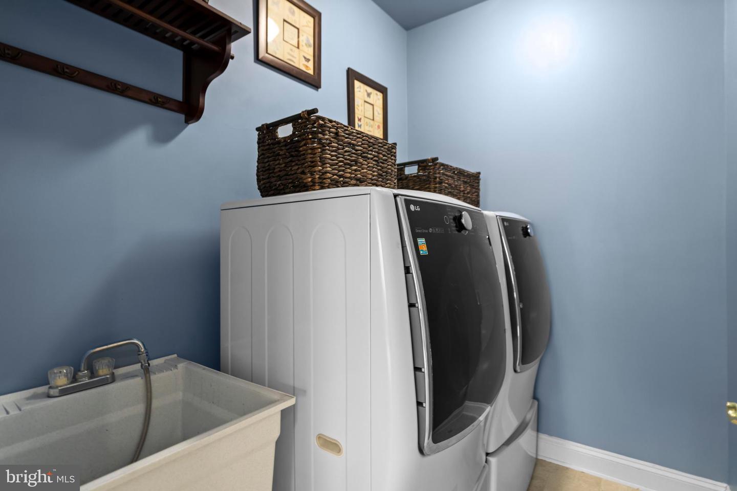 43596 HABITAT CIR, LEESBURG, Virginia 20176, 4 Bedrooms Bedrooms, ,3 BathroomsBathrooms,Residential,For sale,43596 HABITAT CIR,VALO2113466 MLS # VALO2113466