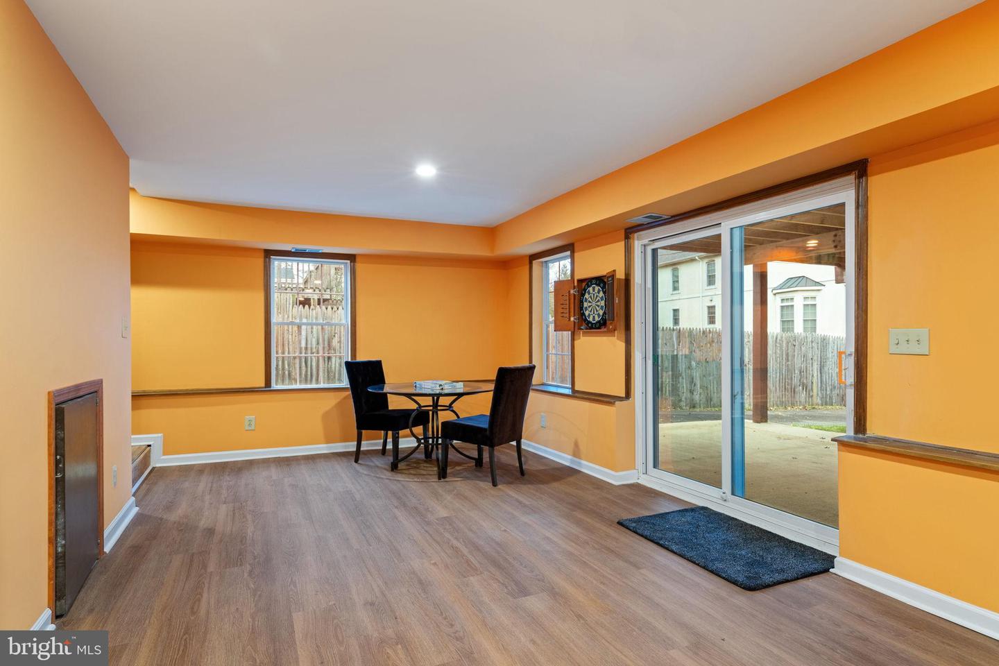 4009 ROBERTS RD, FAIRFAX, Virginia 22032, 7 Bedrooms Bedrooms, 18 Rooms Rooms,4 BathroomsBathrooms,Residential,For sale,4009 ROBERTS RD,VAFC2007616 MLS # VAFC2007616