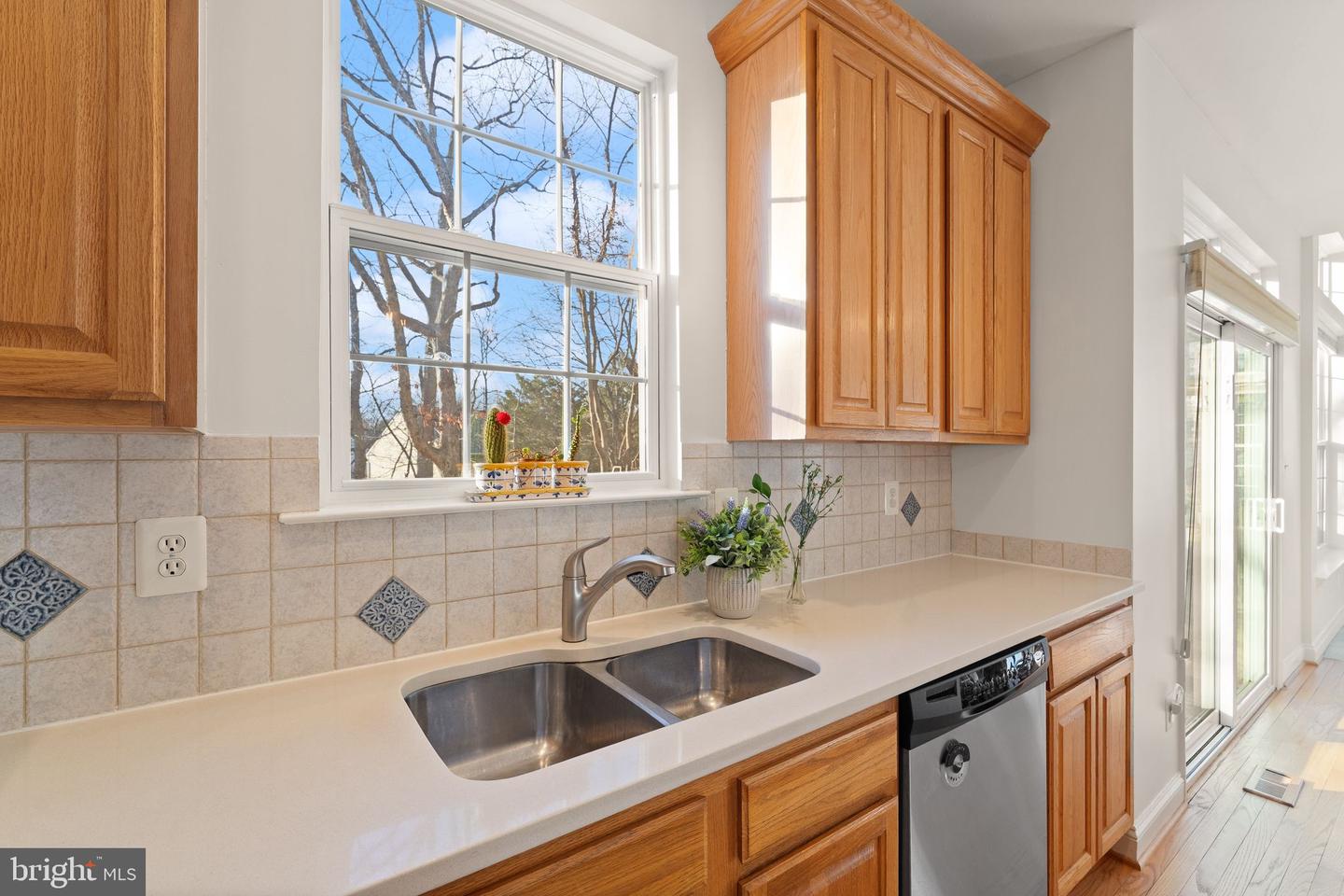 607 TALMADGE CT SE, LEESBURG, Virginia 20175, 5 Bedrooms Bedrooms, ,3 BathroomsBathrooms,Residential,For sale,607 TALMADGE CT SE,VALO2113476 MLS # VALO2113476