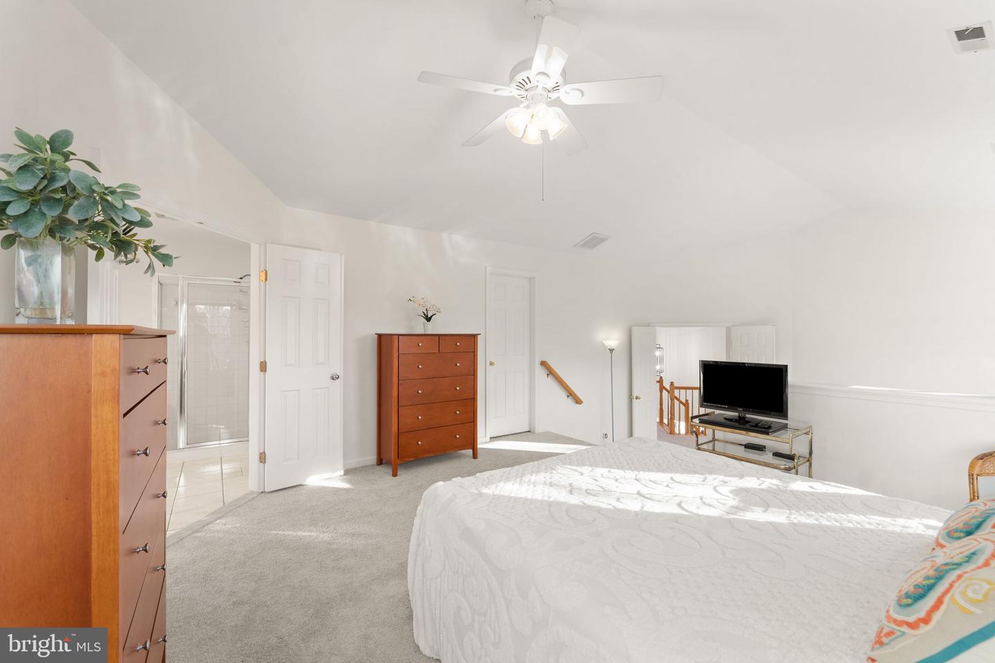 607 TALMADGE CT SE, LEESBURG, Virginia 20175, 5 Bedrooms Bedrooms, ,3 BathroomsBathrooms,Residential,For sale,607 TALMADGE CT SE,VALO2113476 MLS # VALO2113476