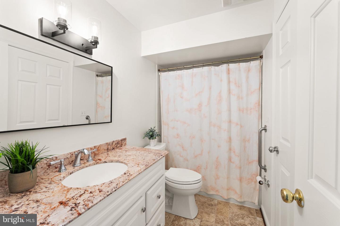 607 TALMADGE CT SE, LEESBURG, Virginia 20175, 5 Bedrooms Bedrooms, ,3 BathroomsBathrooms,Residential,For sale,607 TALMADGE CT SE,VALO2113476 MLS # VALO2113476