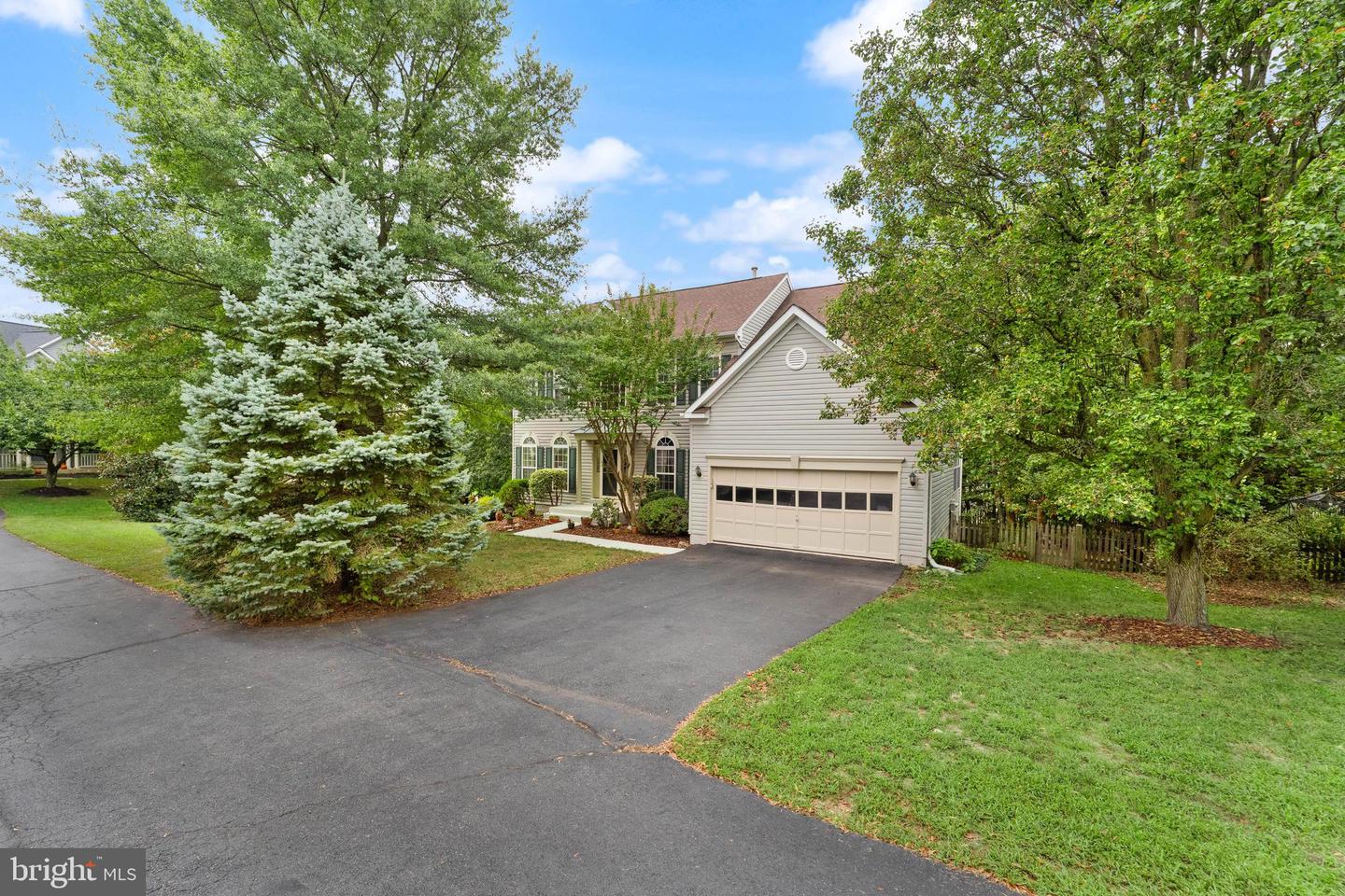 607 TALMADGE CT SE, LEESBURG, Virginia 20175, 5 Bedrooms Bedrooms, ,3 BathroomsBathrooms,Residential,For sale,607 TALMADGE CT SE,VALO2113476 MLS # VALO2113476