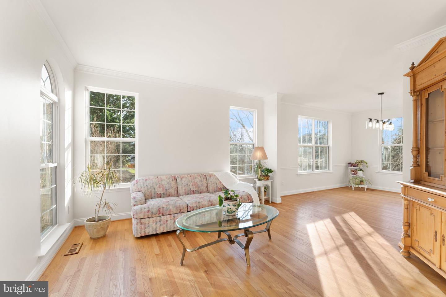 607 TALMADGE CT SE, LEESBURG, Virginia 20175, 5 Bedrooms Bedrooms, ,3 BathroomsBathrooms,Residential,For sale,607 TALMADGE CT SE,VALO2113476 MLS # VALO2113476