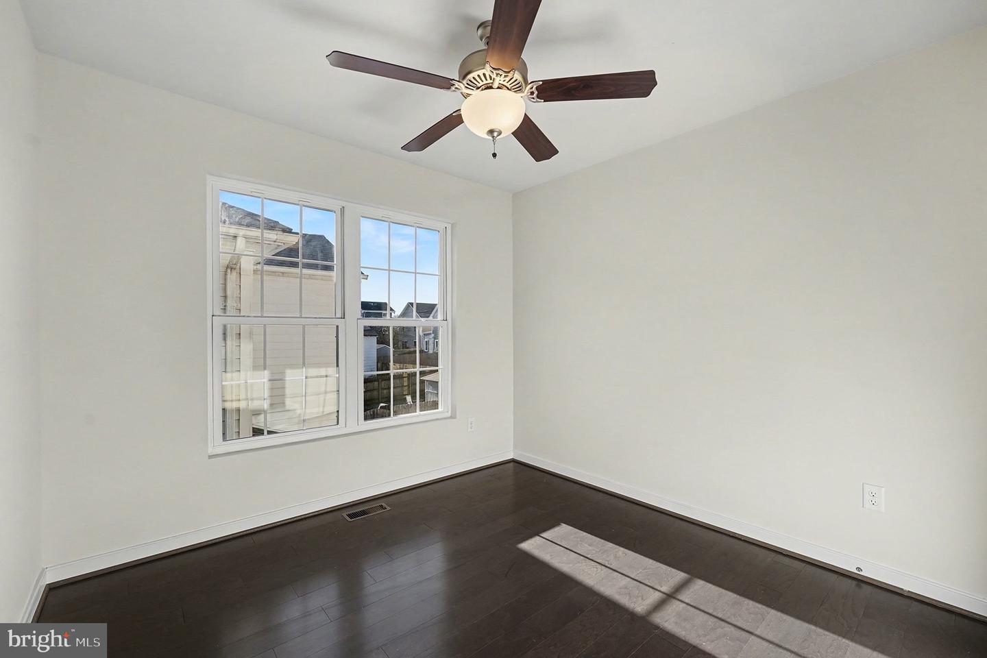 606 SHEPHERD ST, FREDERICKSBURG, Virginia 22401, 3 Bedrooms Bedrooms, ,2 BathroomsBathrooms,Residential,For sale,606 SHEPHERD ST,VAFB2009490 MLS # VAFB2009490