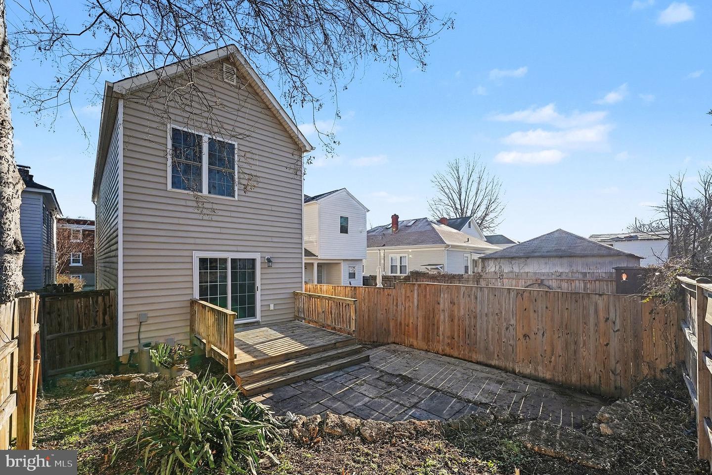 606 SHEPHERD ST, FREDERICKSBURG, Virginia 22401, 3 Bedrooms Bedrooms, ,2 BathroomsBathrooms,Residential,For sale,606 SHEPHERD ST,VAFB2009490 MLS # VAFB2009490