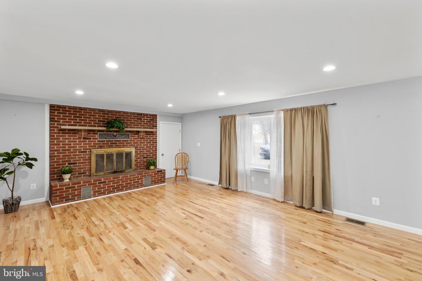 113 KILLBUCK TRL, WINCHESTER, Virginia 22602, 3 Bedrooms Bedrooms, 11 Rooms Rooms,3 BathroomsBathrooms,Residential,For sale,113 KILLBUCK TRL,VAFV2038734 MLS # VAFV2038734