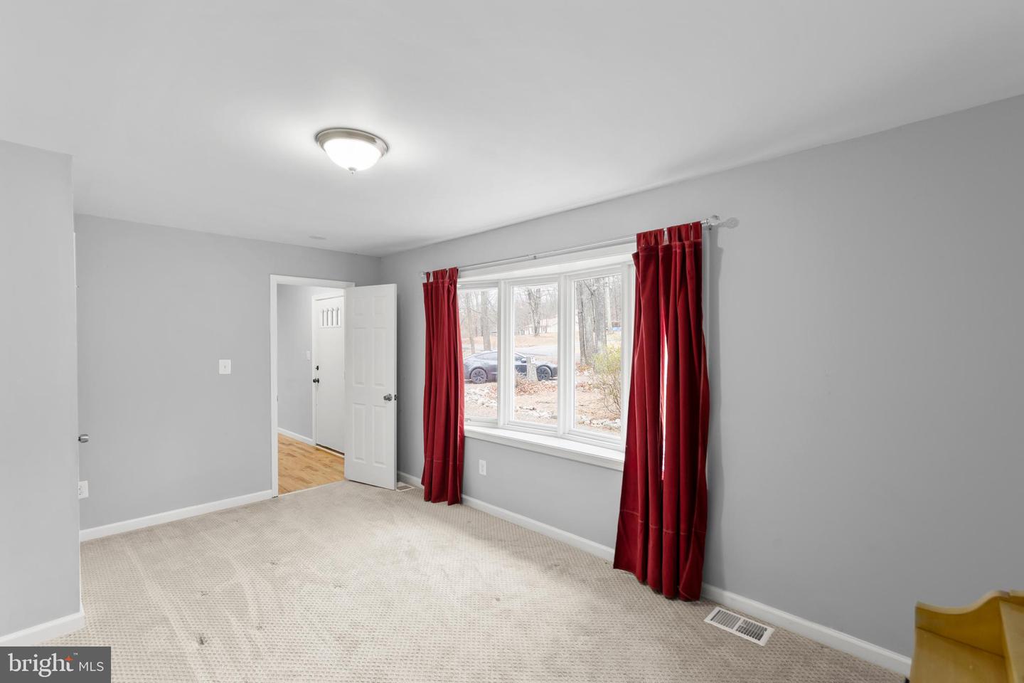 113 KILLBUCK TRL, WINCHESTER, Virginia 22602, 3 Bedrooms Bedrooms, 11 Rooms Rooms,3 BathroomsBathrooms,Residential,For sale,113 KILLBUCK TRL,VAFV2038734 MLS # VAFV2038734