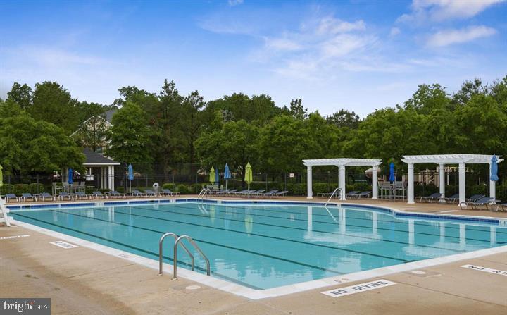 15922 GREYMILL MANOR DR, HAYMARKET, Virginia 20169, 3 Bedrooms Bedrooms, 11 Rooms Rooms,2 BathroomsBathrooms,Residential,For sale,15922 GREYMILL MANOR DR,VAPW2110074 MLS # VAPW2110074