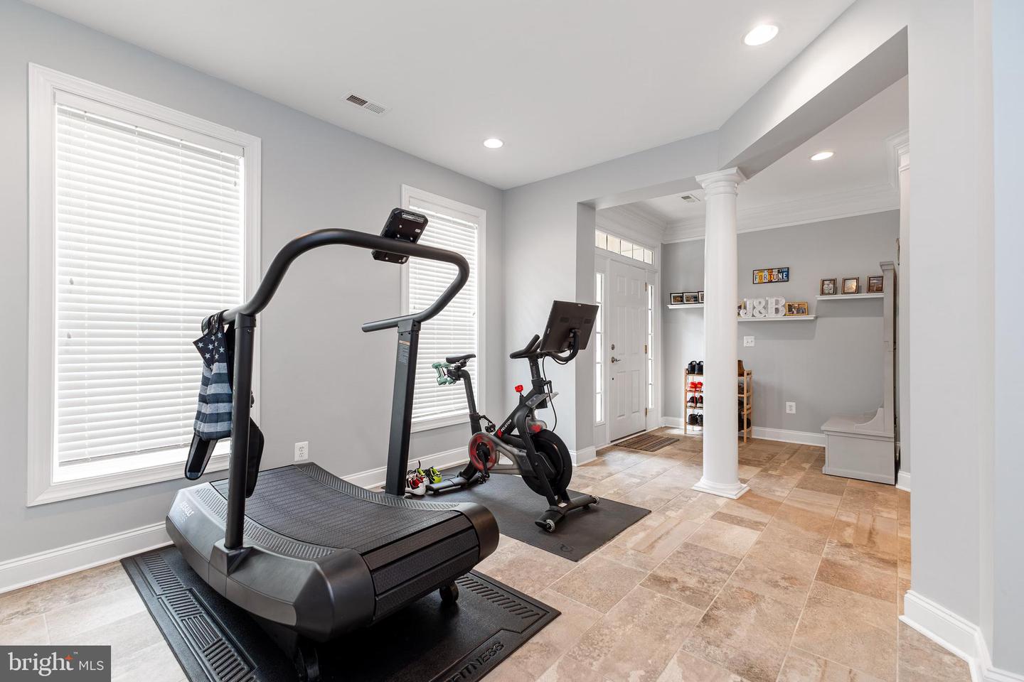 15922 GREYMILL MANOR DR, HAYMARKET, Virginia 20169, 3 Bedrooms Bedrooms, 11 Rooms Rooms,2 BathroomsBathrooms,Residential,For sale,15922 GREYMILL MANOR DR,VAPW2110074 MLS # VAPW2110074