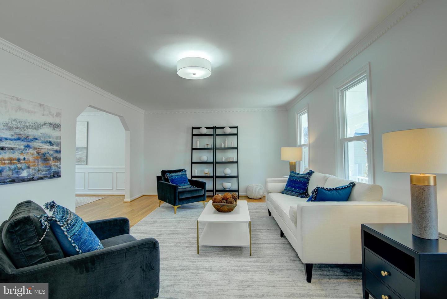 929 HOLLY CREEK DR, GREAT FALLS, Virginia 22066, 4 Bedrooms Bedrooms, ,3 BathroomsBathrooms,Residential,For sale,929 HOLLY CREEK DR,VAFX2284570 MLS # VAFX2284570