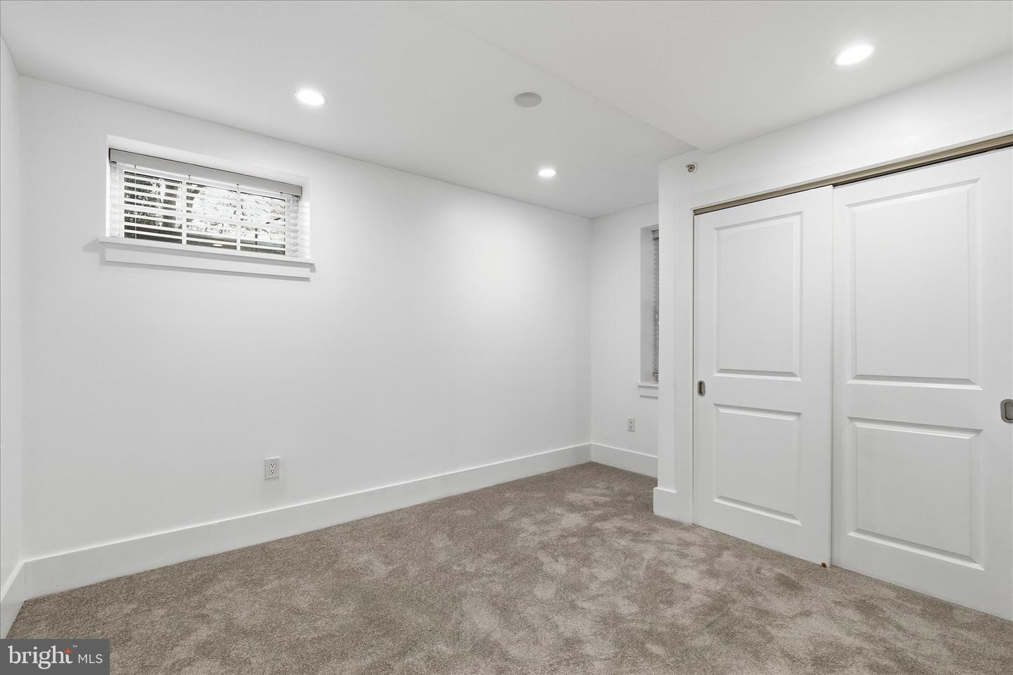 2818 CONNECTICUT AVE NW #5, WASHINGTON, District Of Columbia 20008, 2 Bedrooms Bedrooms, ,2 BathroomsBathrooms,Residential,For sale,2818 CONNECTICUT AVE NW #5,DCDC2240186 MLS # DCDC2240186