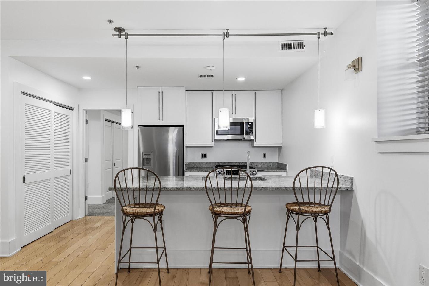 2818 CONNECTICUT AVE NW #5, WASHINGTON, District Of Columbia 20008, 2 Bedrooms Bedrooms, ,2 BathroomsBathrooms,Residential,For sale,2818 CONNECTICUT AVE NW #5,DCDC2240186 MLS # DCDC2240186