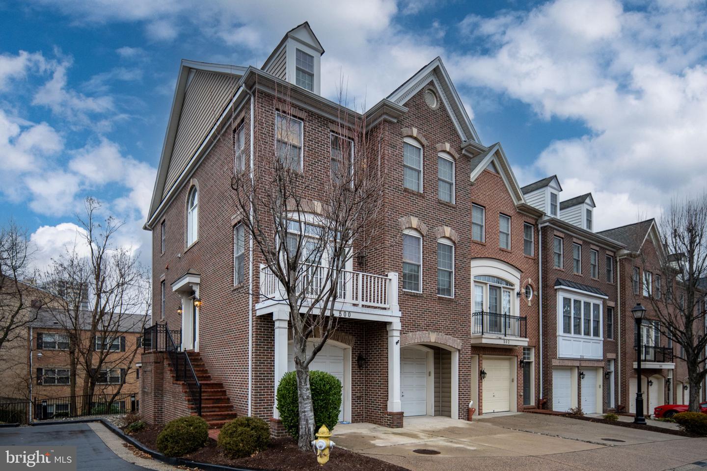 500 TRIADELPHIA WAY, ALEXANDRIA, Virginia 22312, 3 Bedrooms Bedrooms, ,2 BathroomsBathrooms,Residential,For sale,500 TRIADELPHIA WAY,VAAX2052954 MLS # VAAX2052954