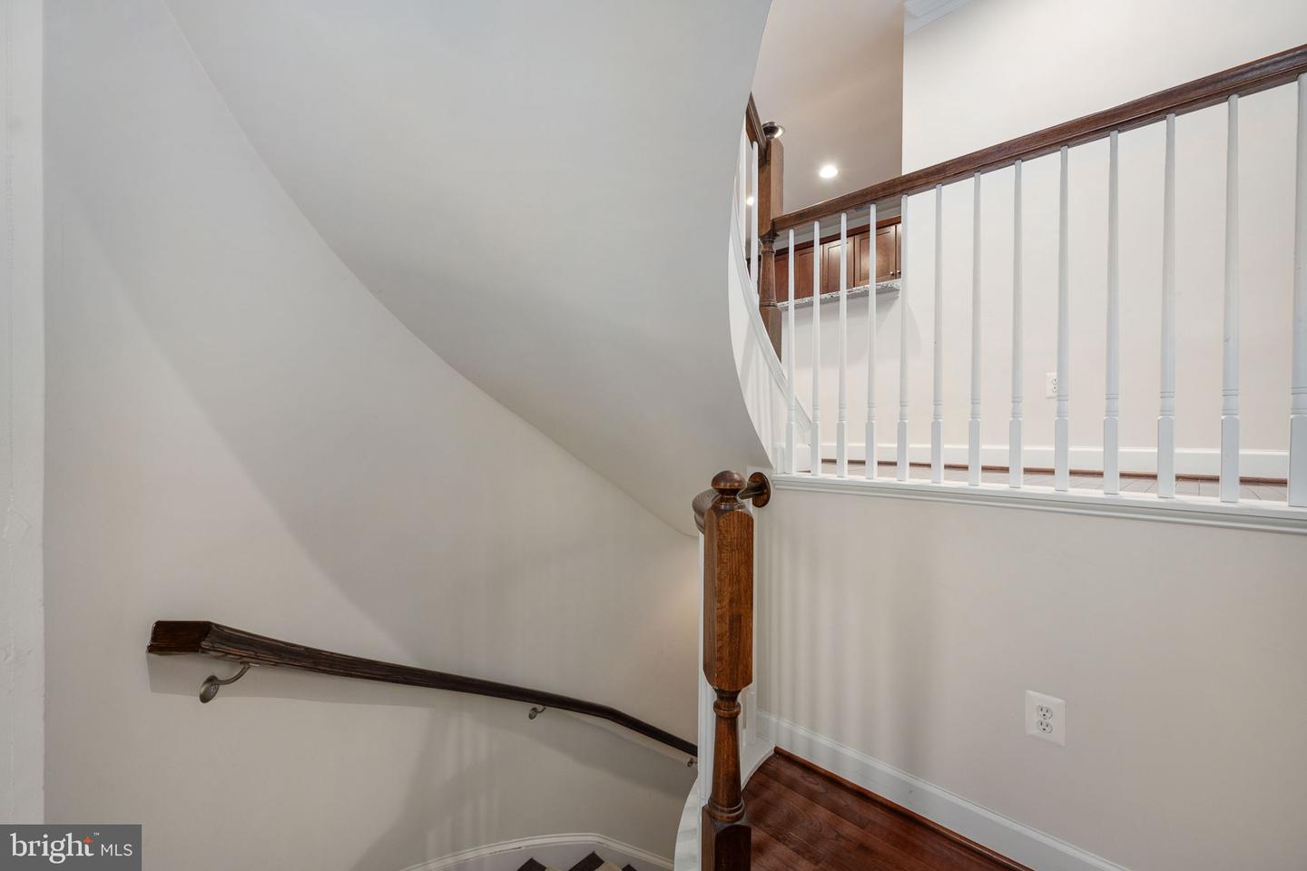 500 TRIADELPHIA WAY, ALEXANDRIA, Virginia 22312, 3 Bedrooms Bedrooms, ,2 BathroomsBathrooms,Residential,For sale,500 TRIADELPHIA WAY,VAAX2052954 MLS # VAAX2052954