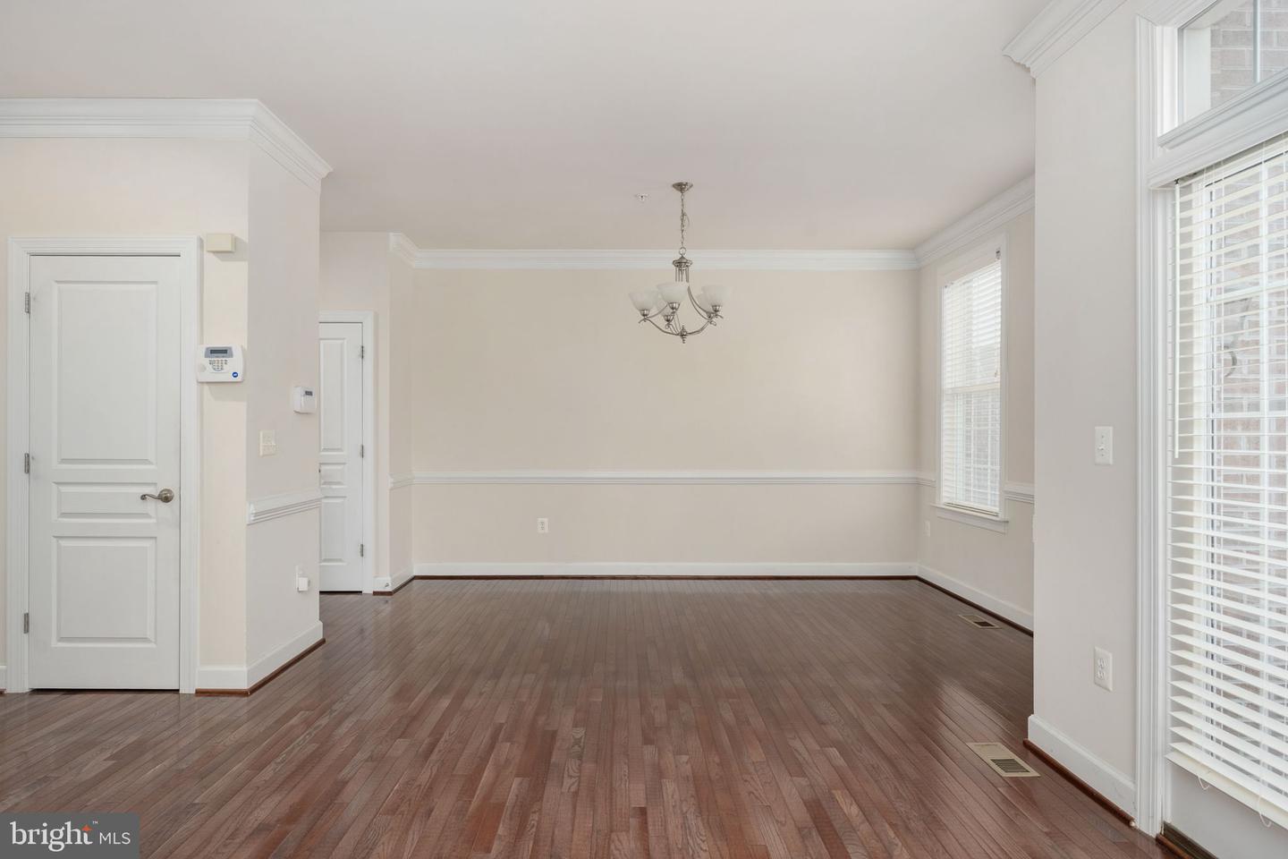 500 TRIADELPHIA WAY, ALEXANDRIA, Virginia 22312, 3 Bedrooms Bedrooms, ,2 BathroomsBathrooms,Residential,For sale,500 TRIADELPHIA WAY,VAAX2052954 MLS # VAAX2052954