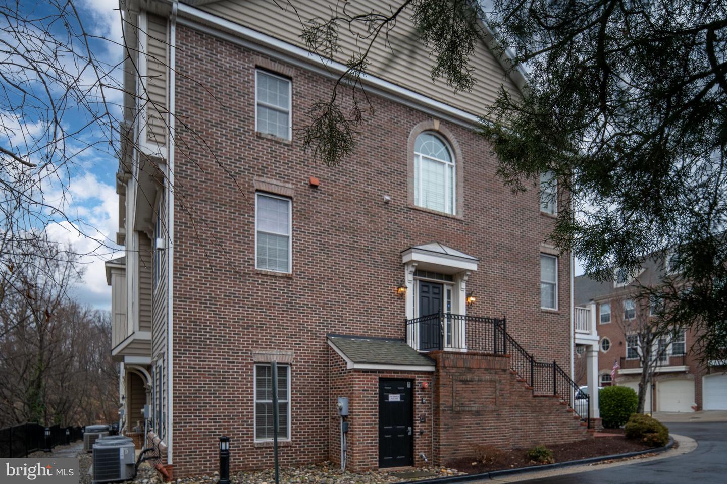 500 TRIADELPHIA WAY, ALEXANDRIA, Virginia 22312, 3 Bedrooms Bedrooms, ,2 BathroomsBathrooms,Residential,For sale,500 TRIADELPHIA WAY,VAAX2052954 MLS # VAAX2052954